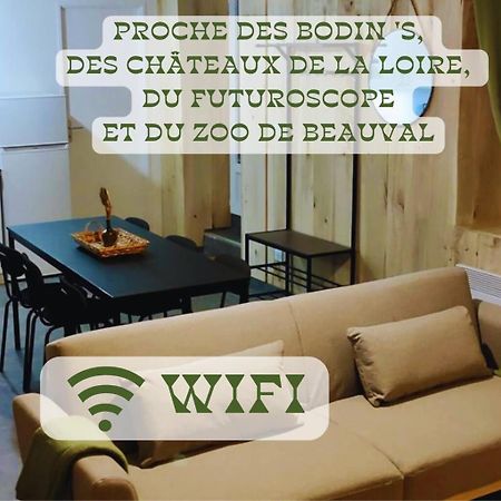 Appartement 2 Chambres Avec Wifi Centre De Descartes Екстер'єр фото