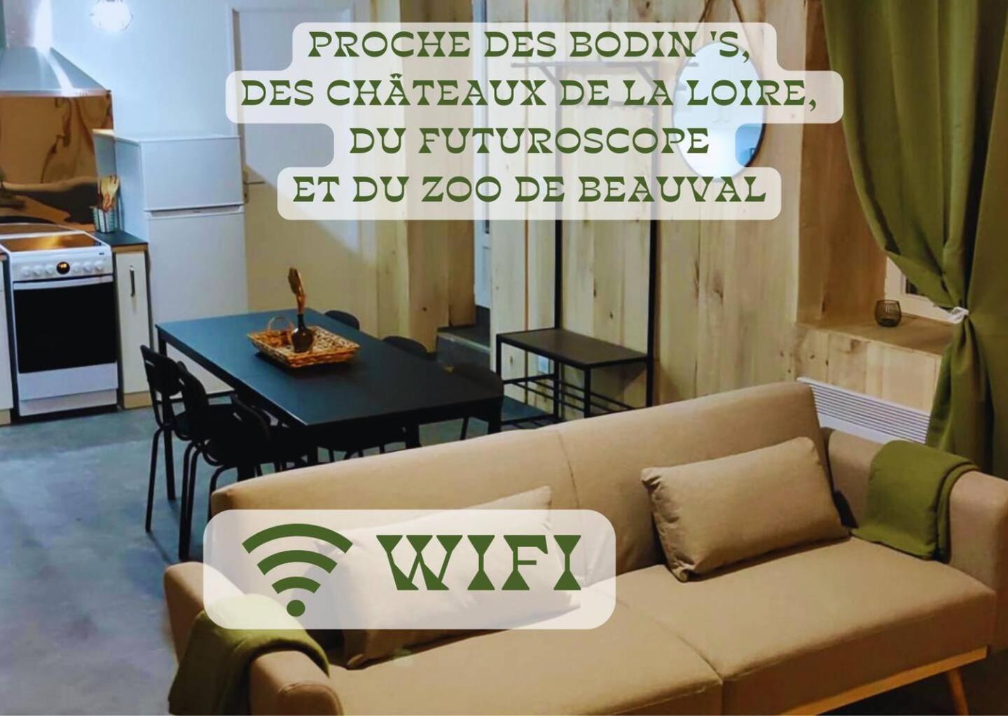 Appartement 2 Chambres Avec Wifi Centre De Descartes Екстер'єр фото